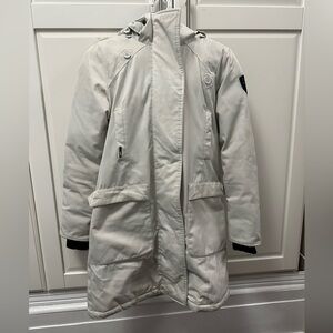 Nobis women’s parka